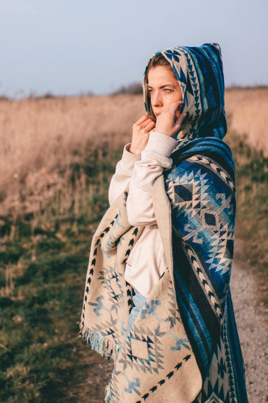 Poncho Shuar Blue