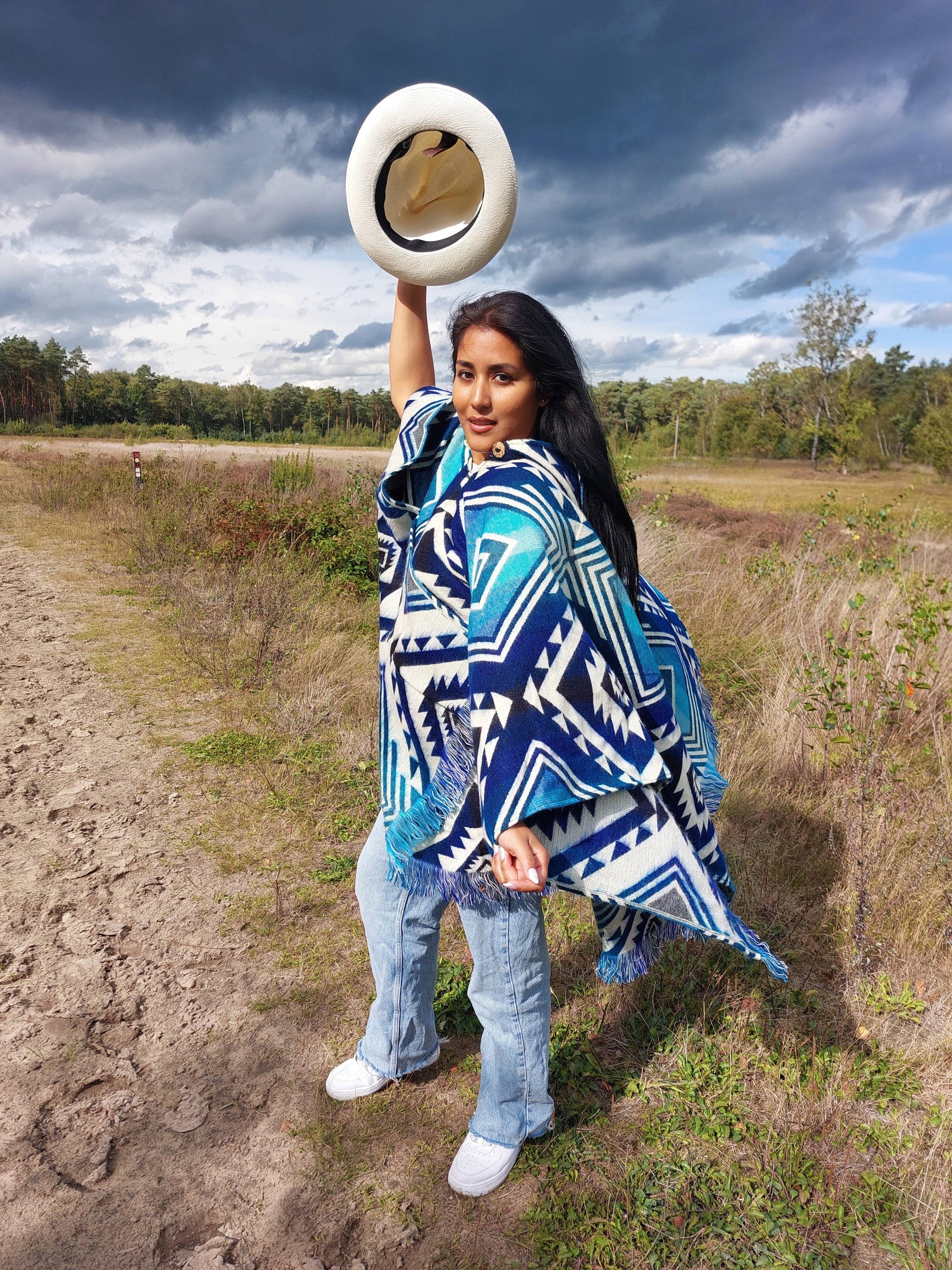 Poncho Entente Blue