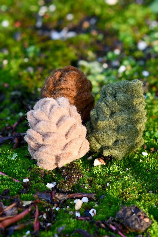 Pinecone - Single