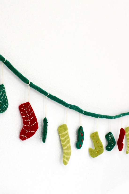 Felt Christmas Stocking Garland