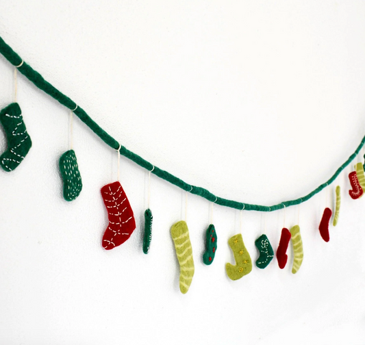 Felt Christmas Stocking Garland