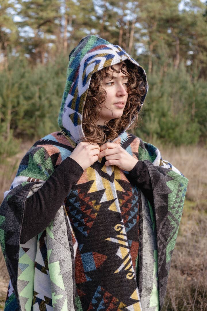 Poncho Waorani Green