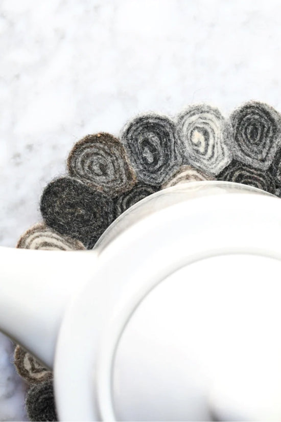 Grey Spiral Trivet