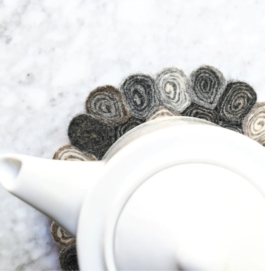 Grey Spiral Trivet