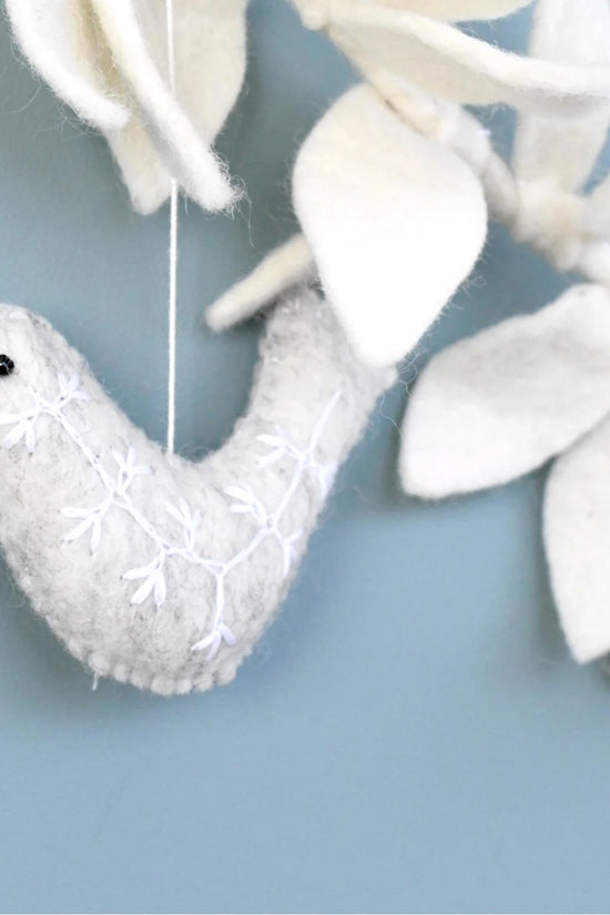 Wool Garland Doves and Leaves