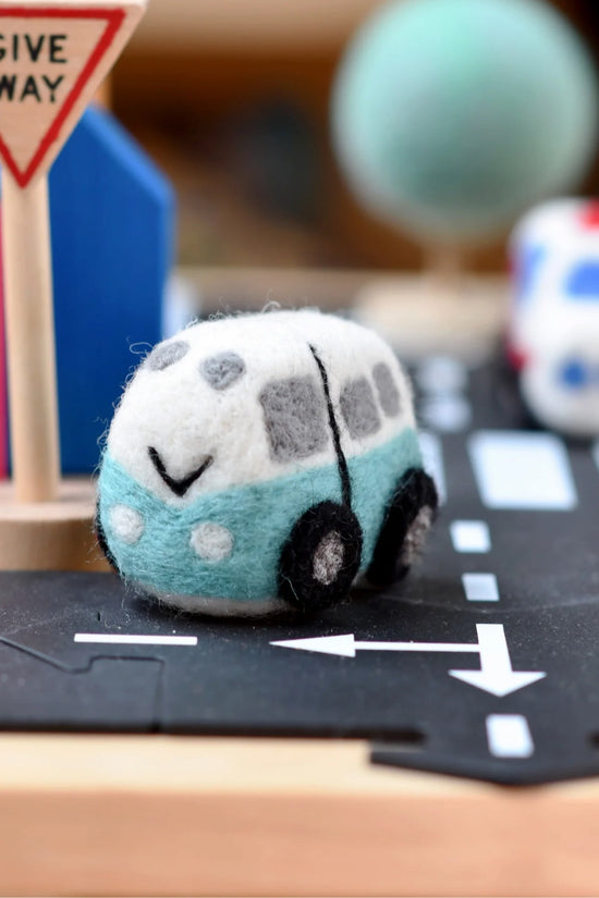 Vehicles - Camper Van