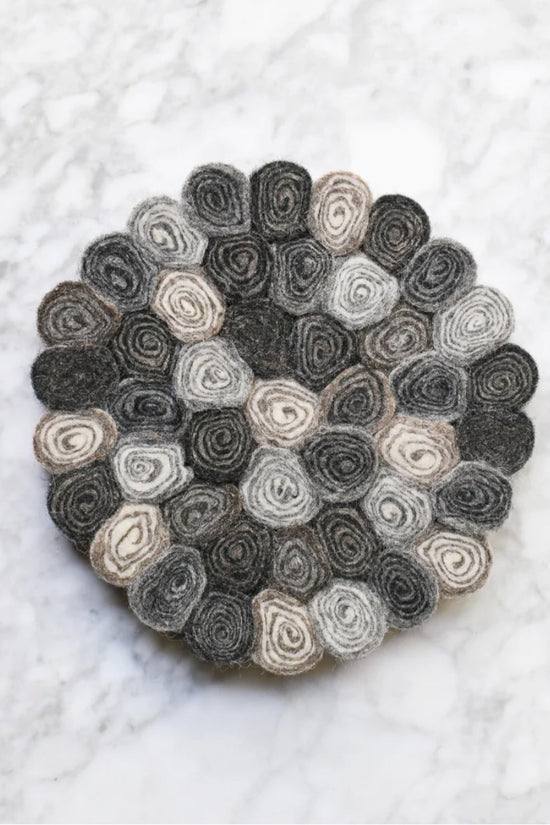 Organic Wool Felt Grey Spiral Trivet