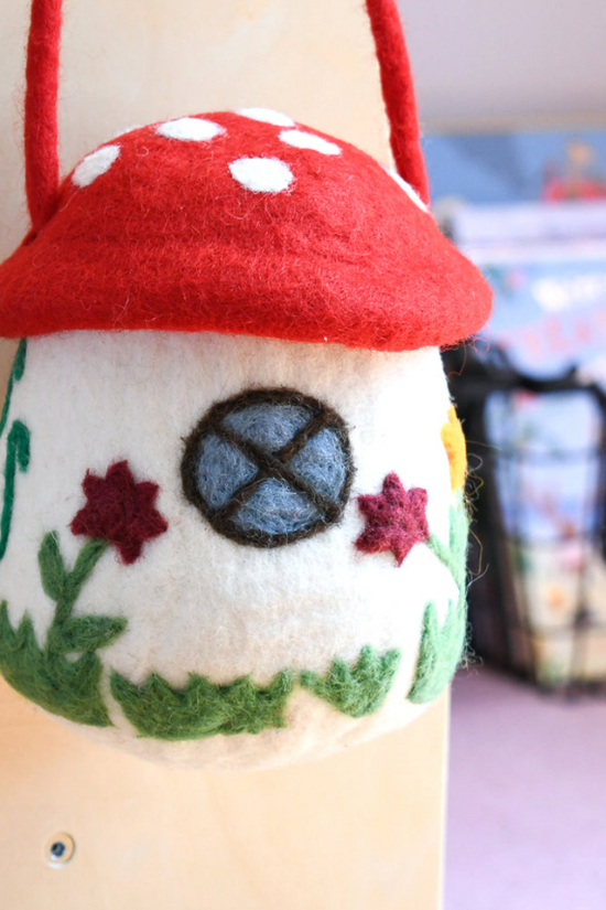 Organic Felt Red Mushroom Storage Bag