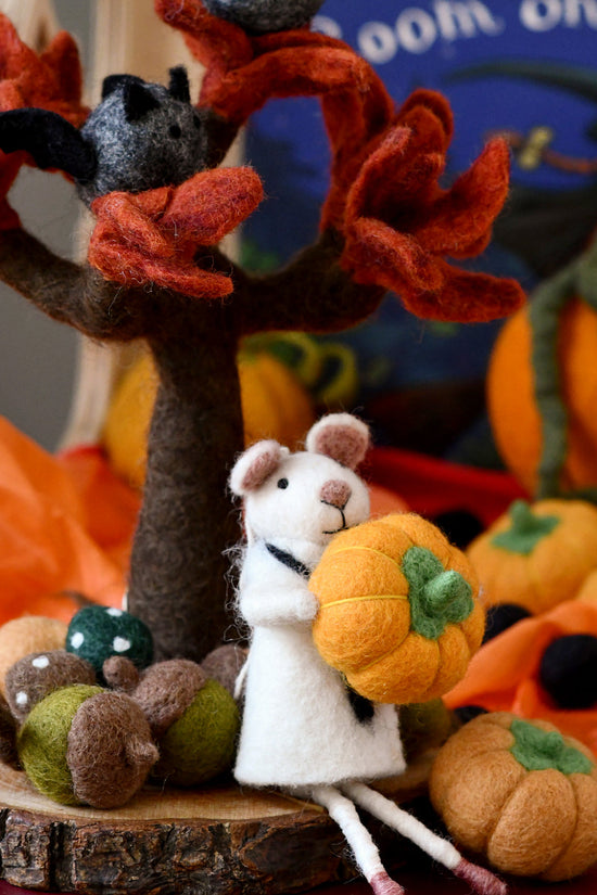 Organic Felt Acorn Ornament