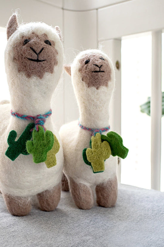 Felt Llama Friends