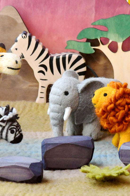 Safari Family Toy Gift Box